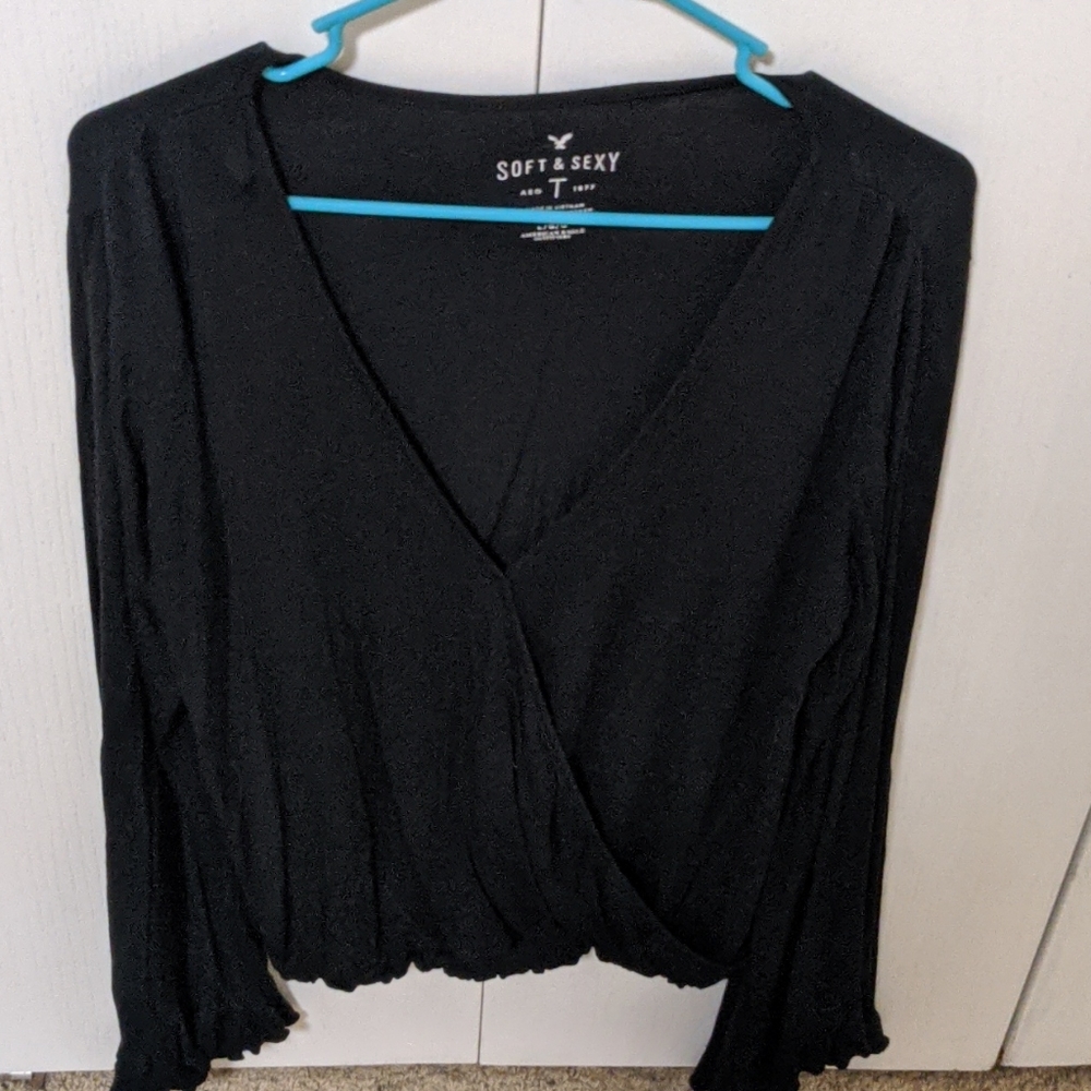 Black bell sleeved shirt